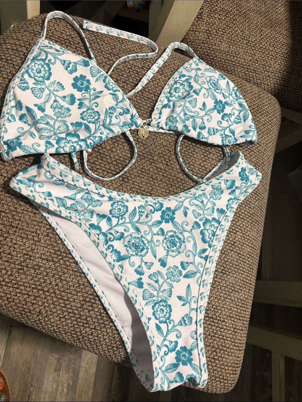 Bikini bundle - Picture 3 of 6
